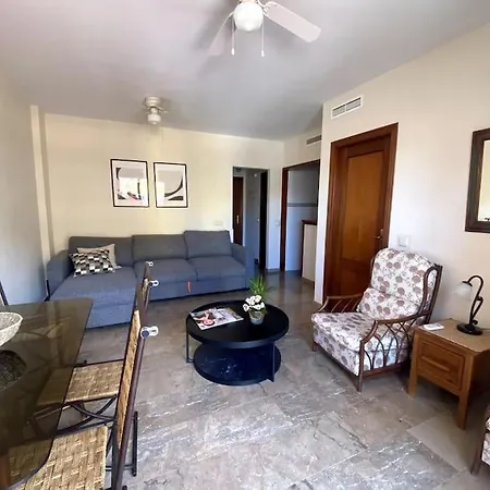 In Torremolinos, Av Palma De Mallorca Nº 12 توريمولينوس