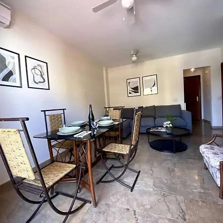 In Torremolinos, Av Palma De Mallorca Nº 12 توريمولينوس